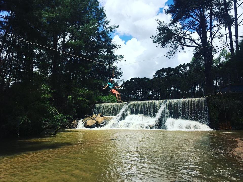 Tirolesa Chalé da Lua